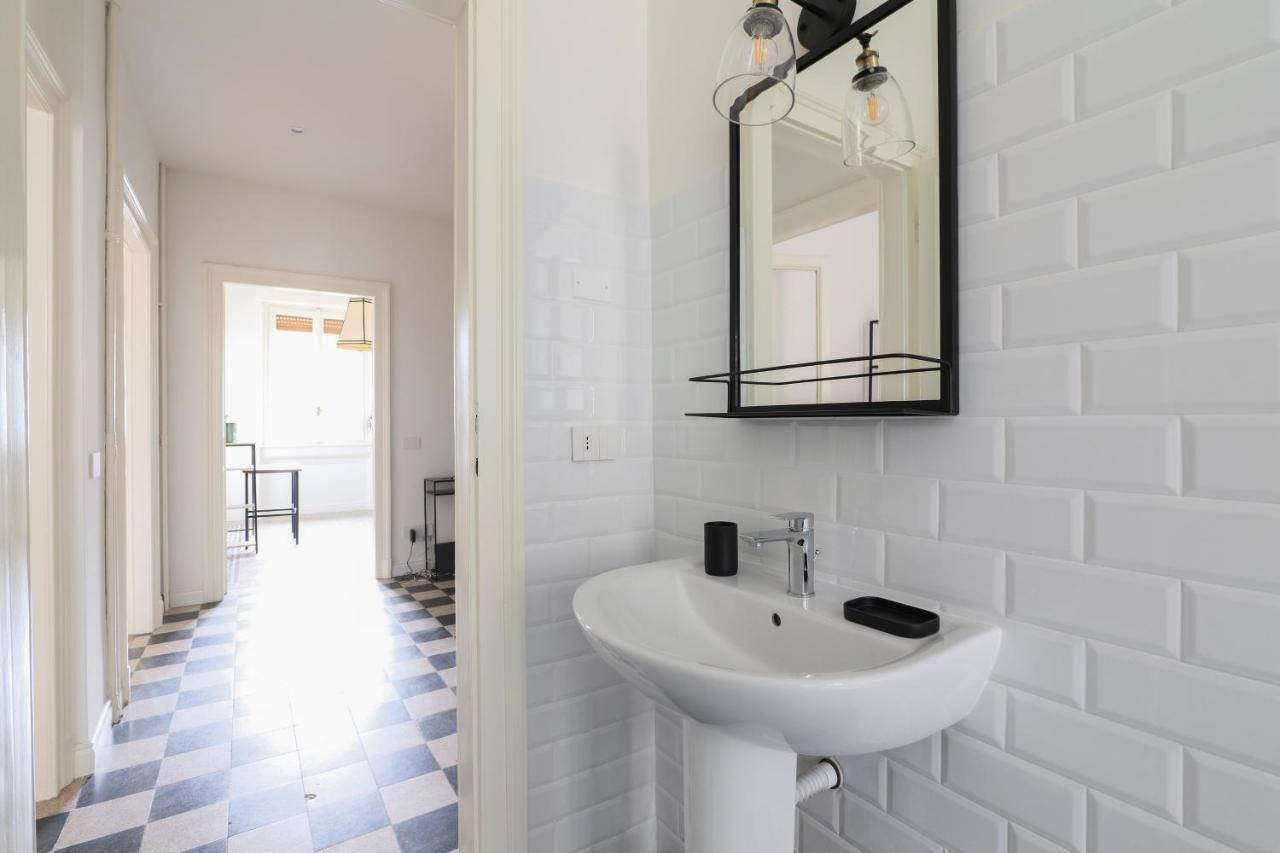Adelaide Elegant Apartments ミラノ エクステリア 写真