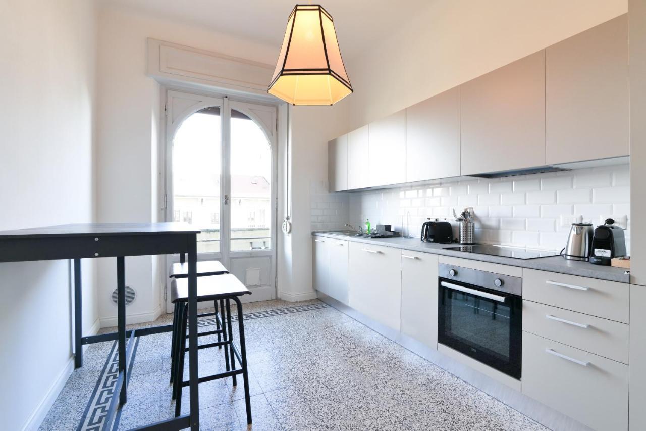 Adelaide Elegant Apartments ミラノ エクステリア 写真