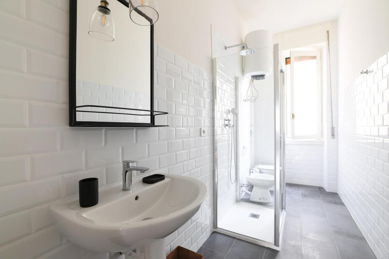 Adelaide Elegant Apartments ミラノ エクステリア 写真