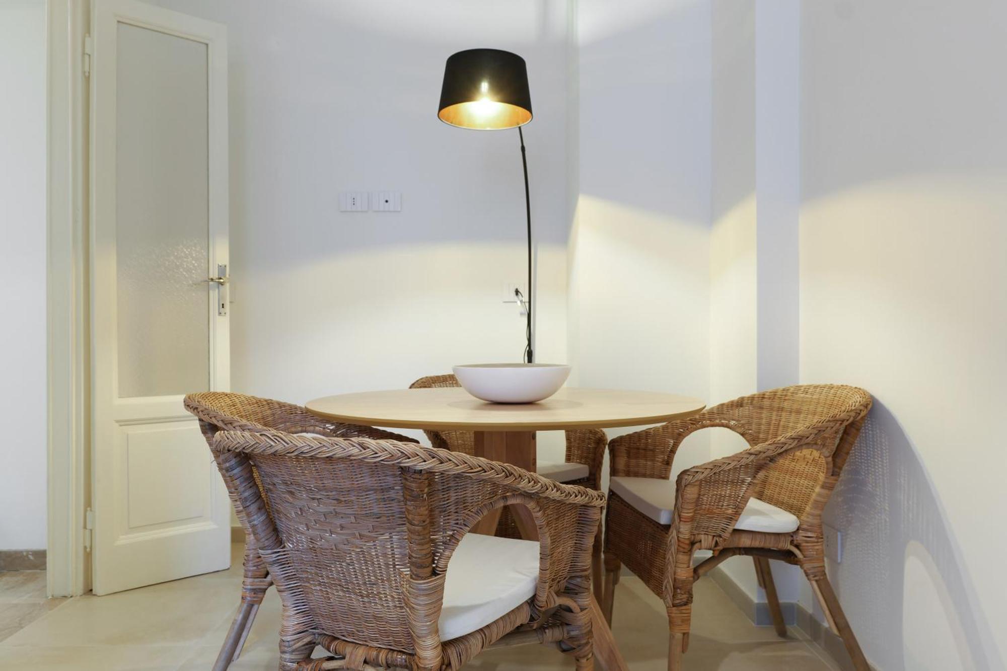 Adelaide Elegant Apartments ミラノ エクステリア 写真